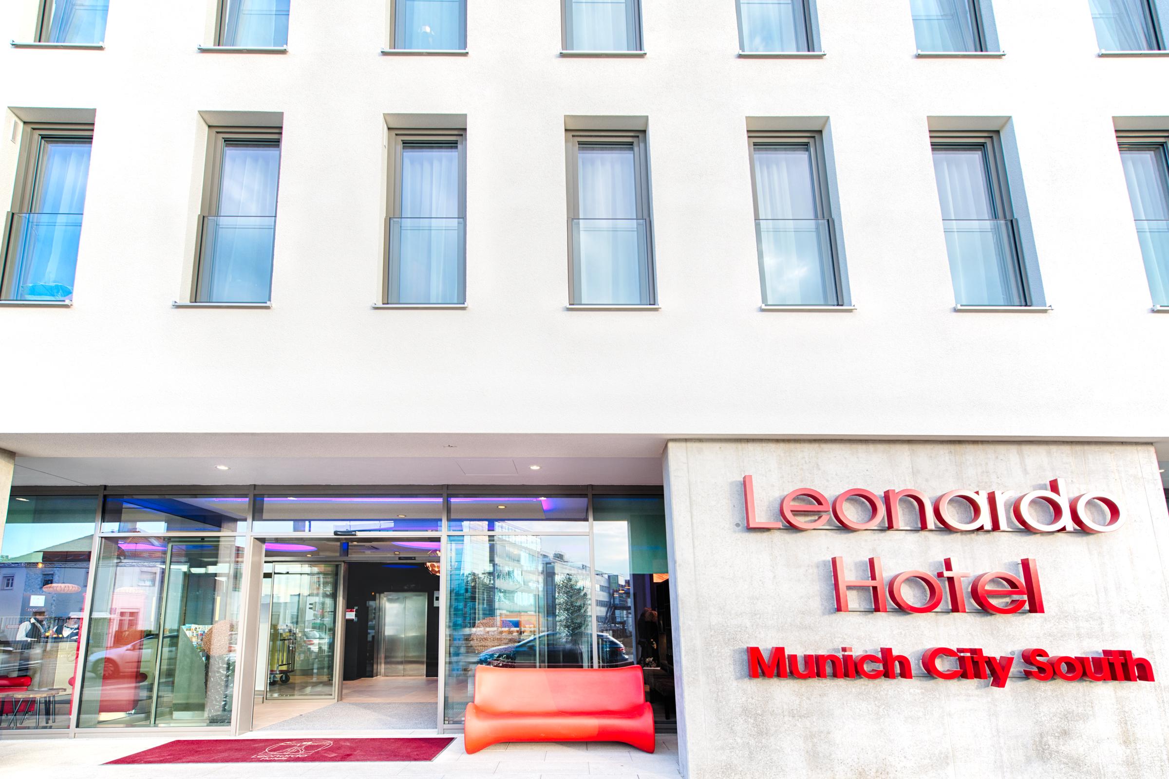 Leonardo Hotel Munich City South Екстер'єр фото