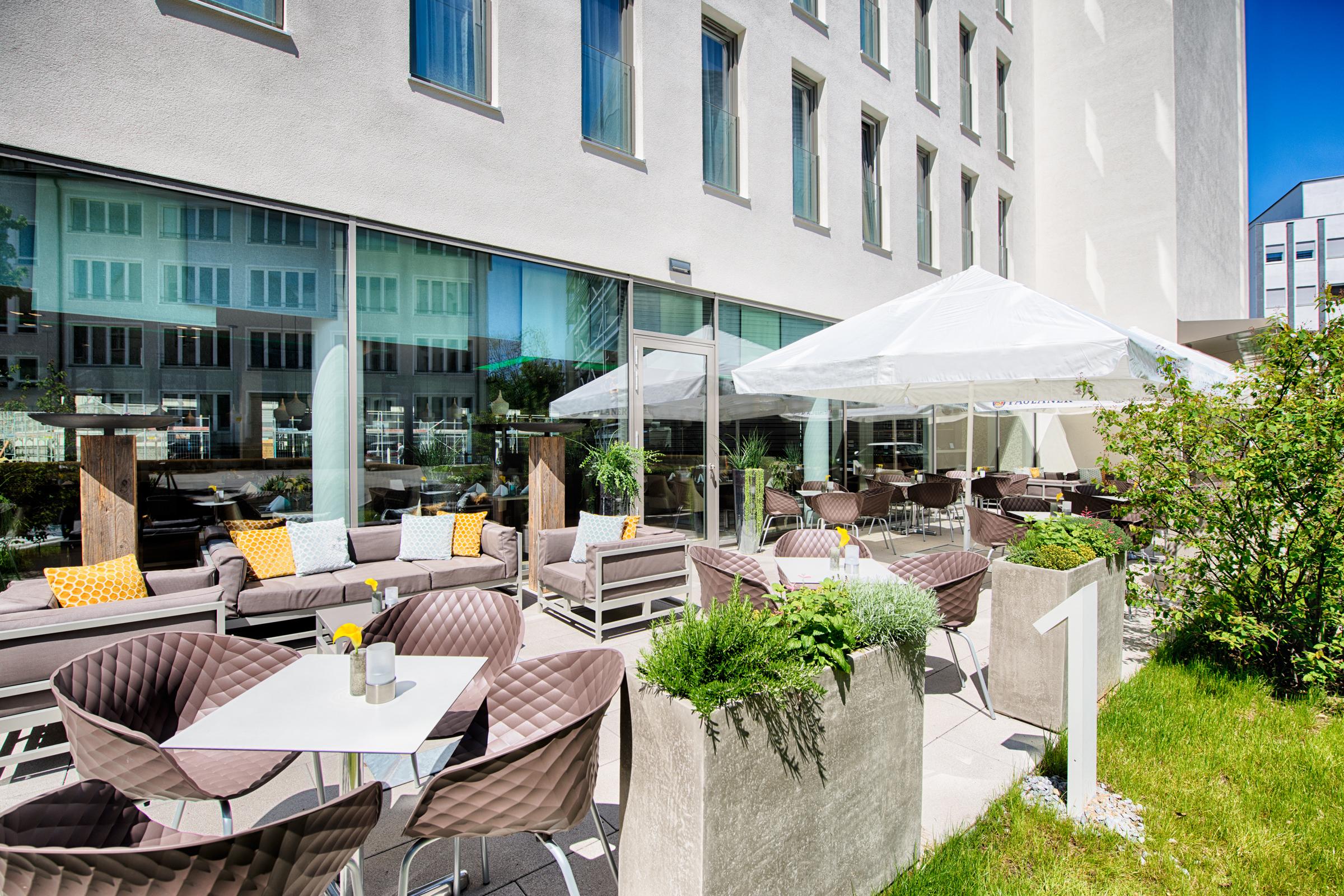 Leonardo Hotel Munich City South Екстер'єр фото